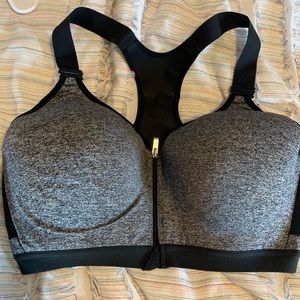 Victoria’s Secret 36DDD grey/black sports bra